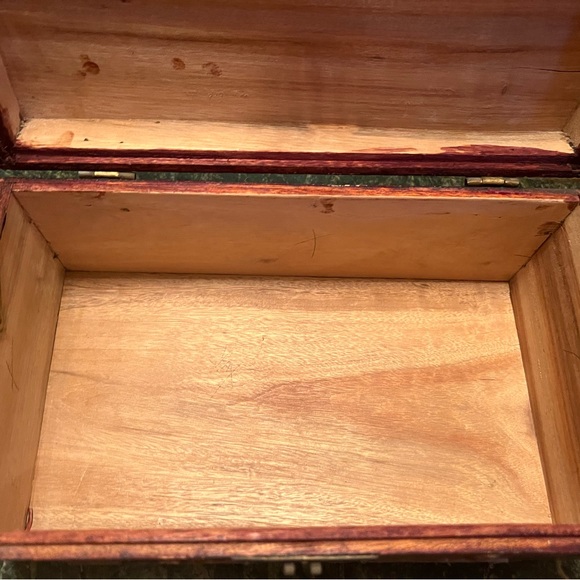 Hand Carved Asian Inspired Wooden Keepsake Chest - Picture 8 of 11